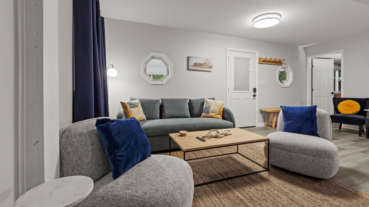 Photo of Livingroom in Buckeye Lake