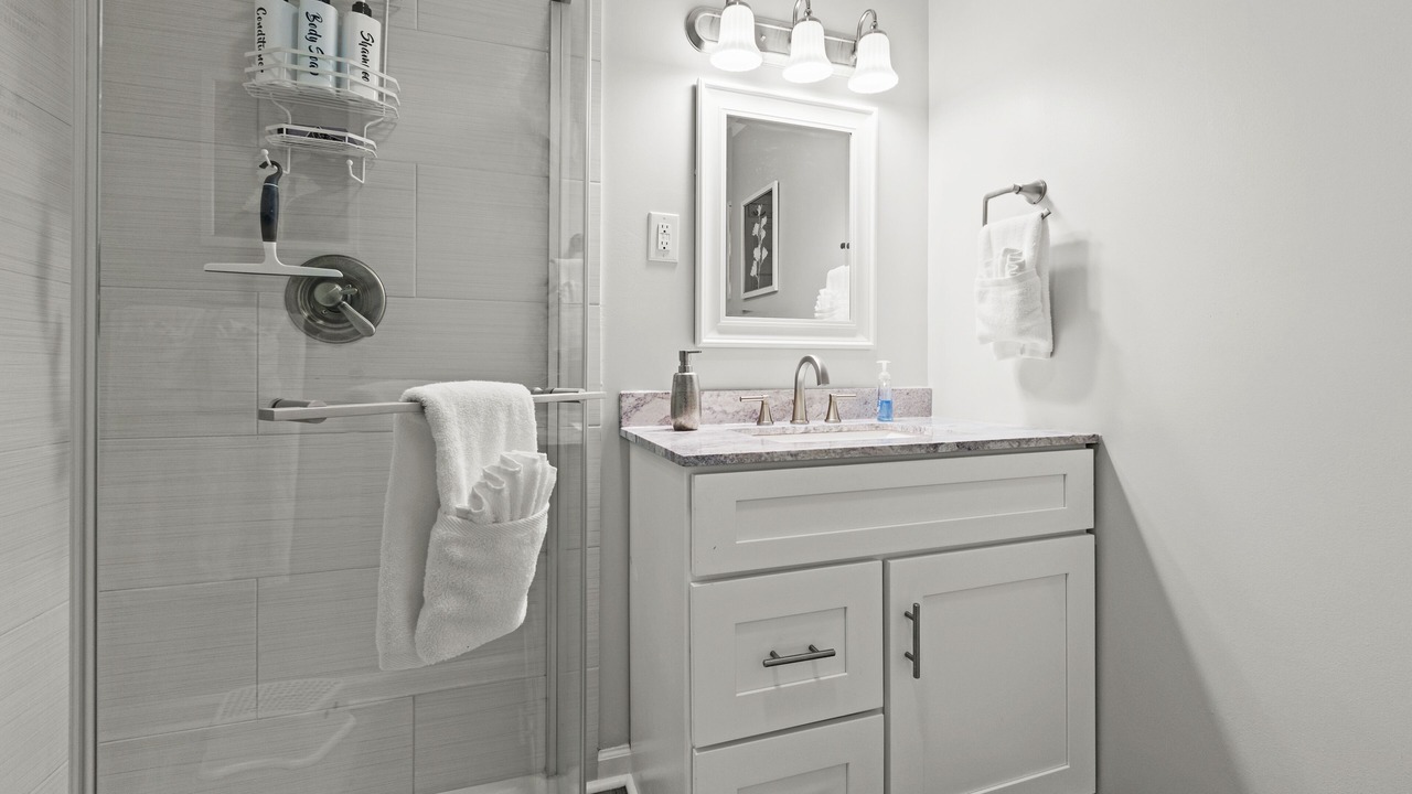 Photo of Bathroom in Buckeye Lake