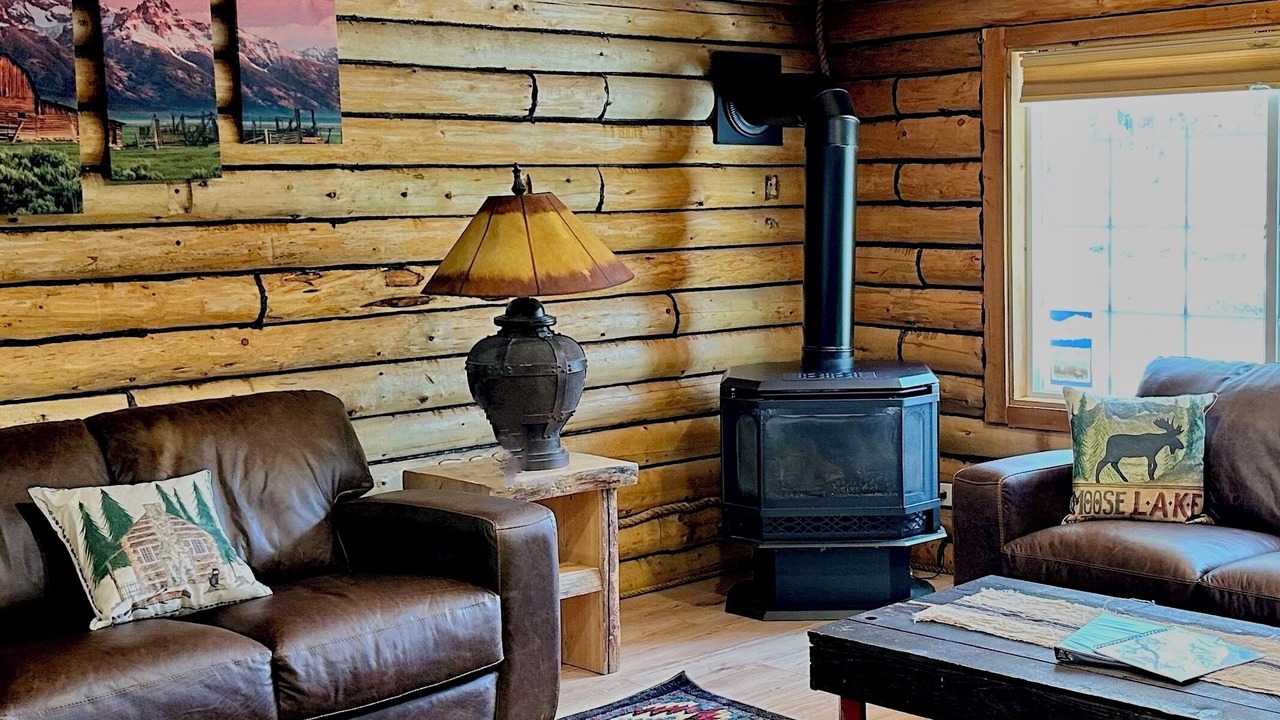 Photo of Livingroom in Island Park