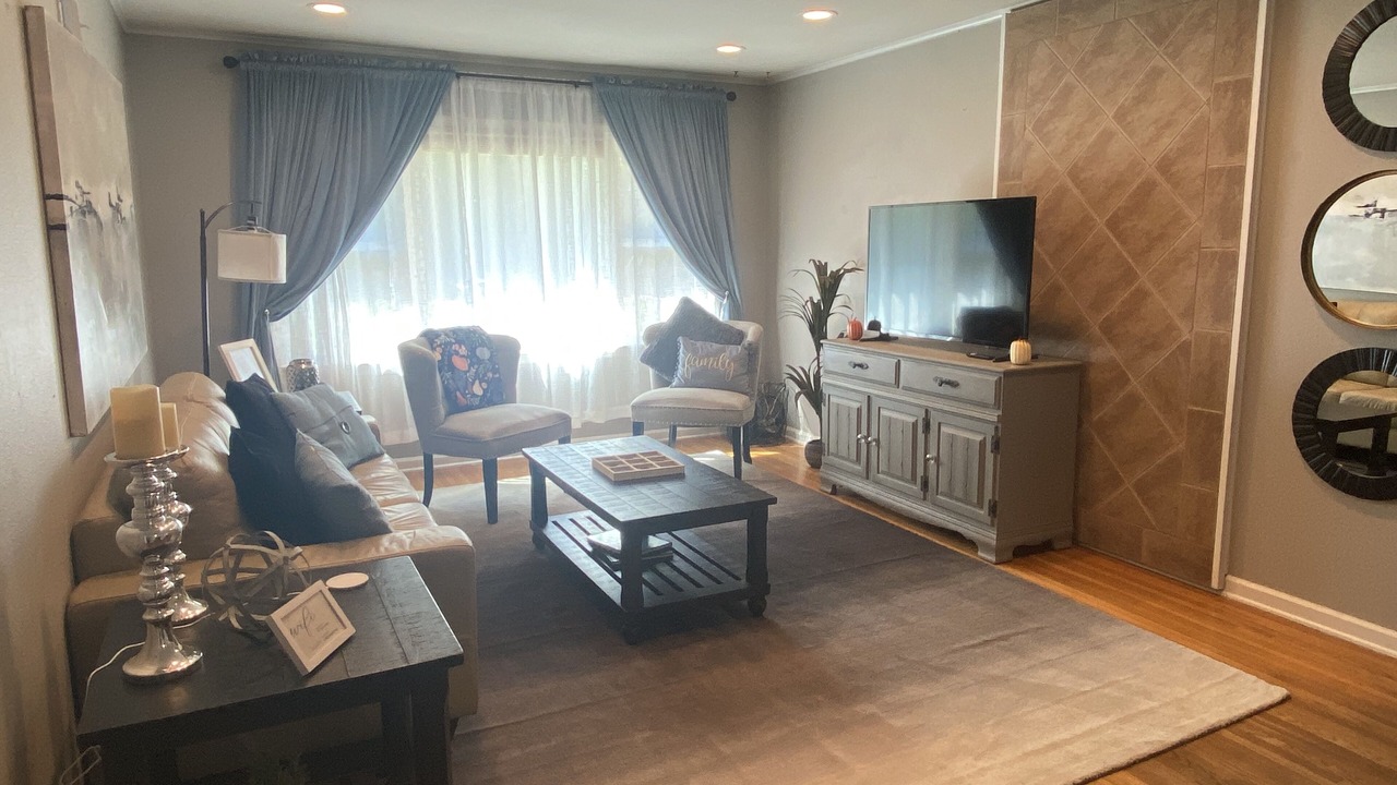 Photo of Livingroom in Mayo Meadow