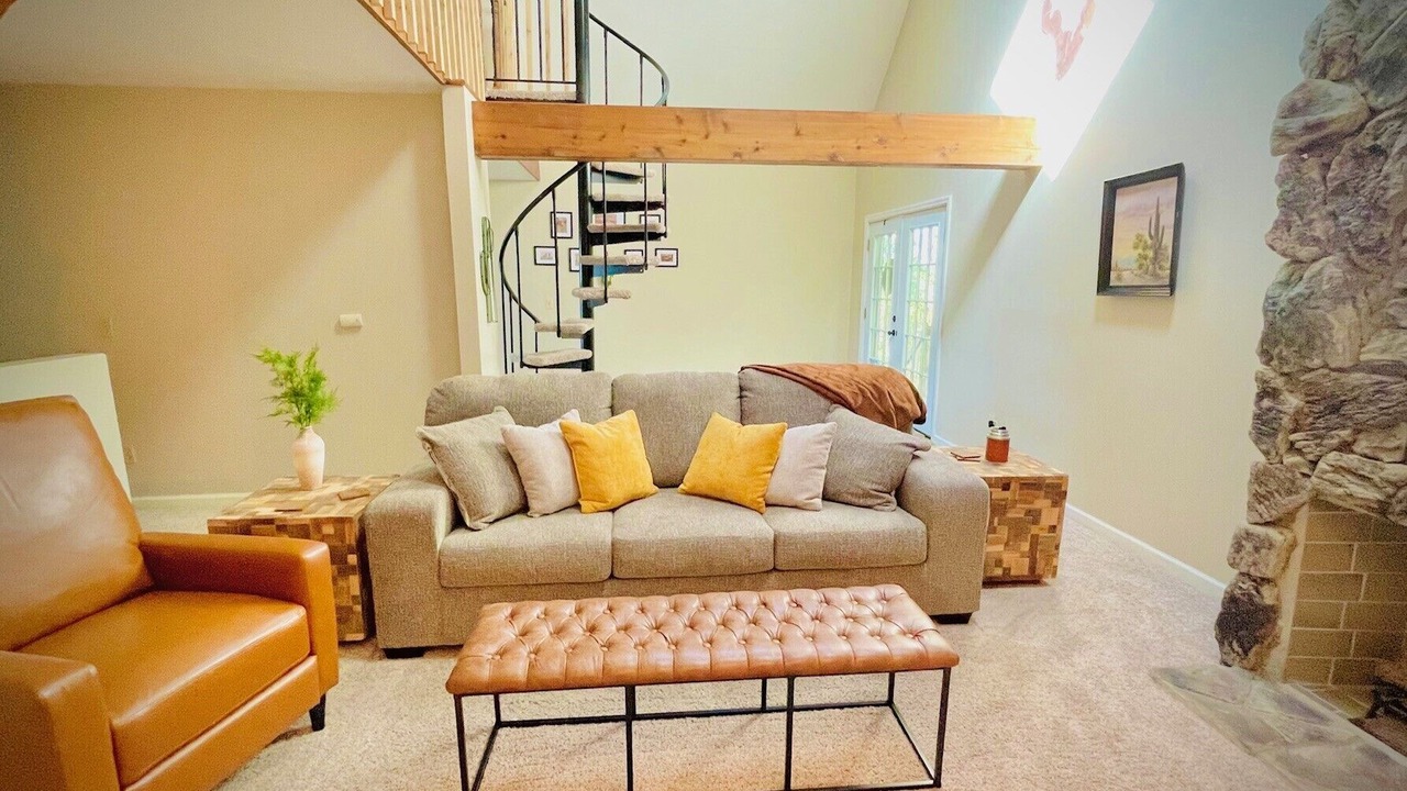 Photo of Livingroom in Marietta