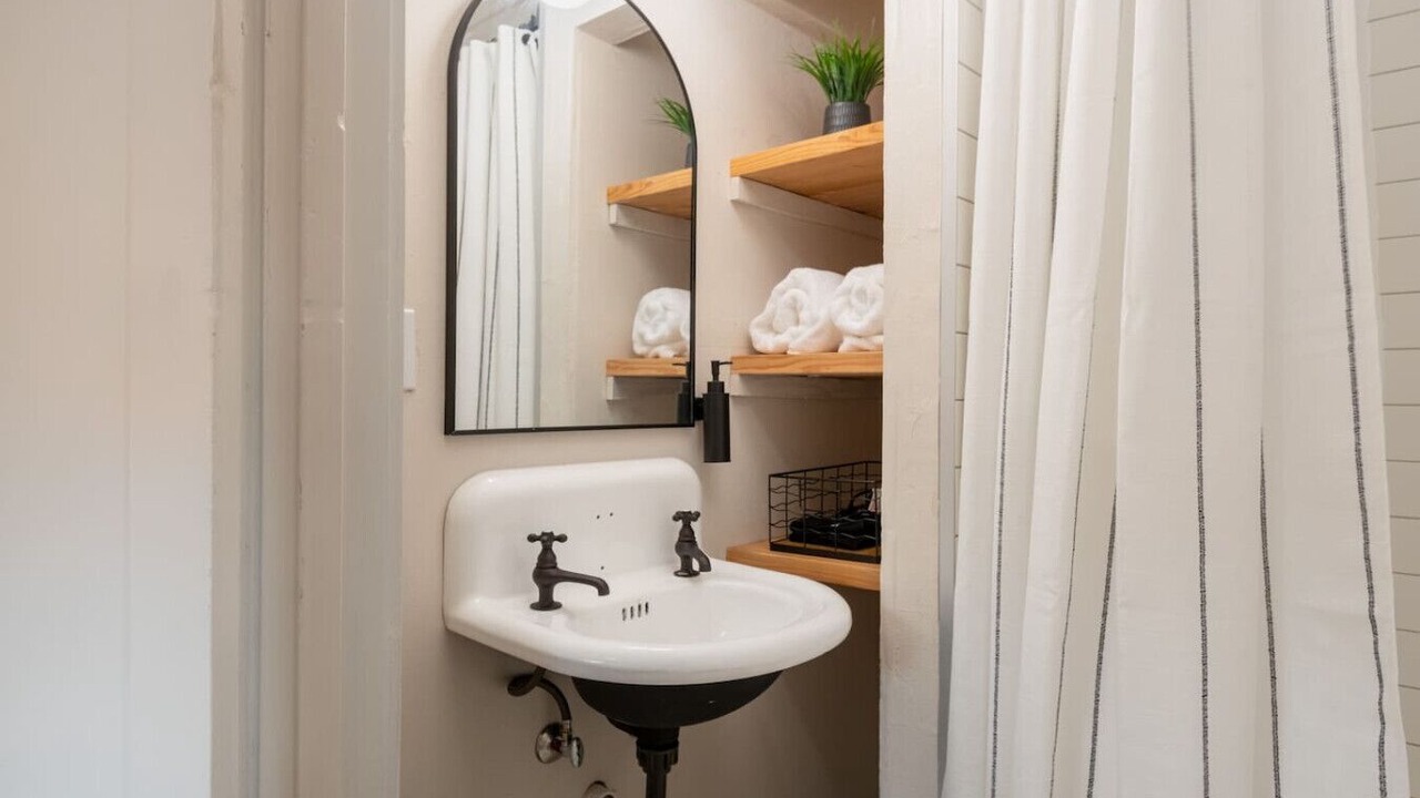 Photo of Bathroom in Rose Park
