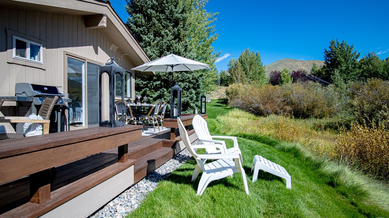Photo of Outdoor in Elkhorn Village