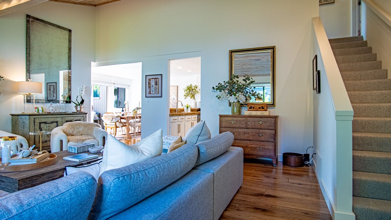 Photo of Livingroom in Elkhorn Village