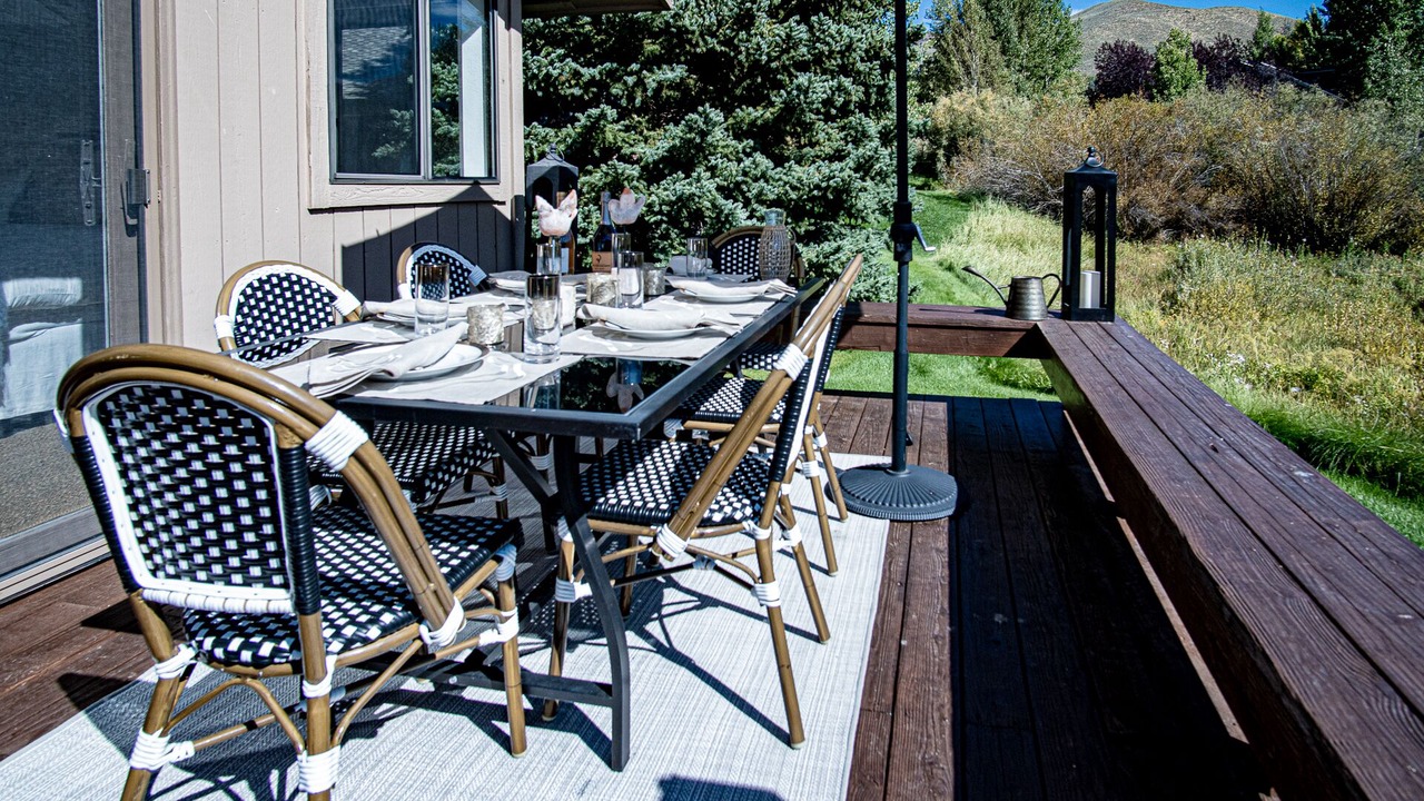 Photo of Outdoor in Elkhorn Village