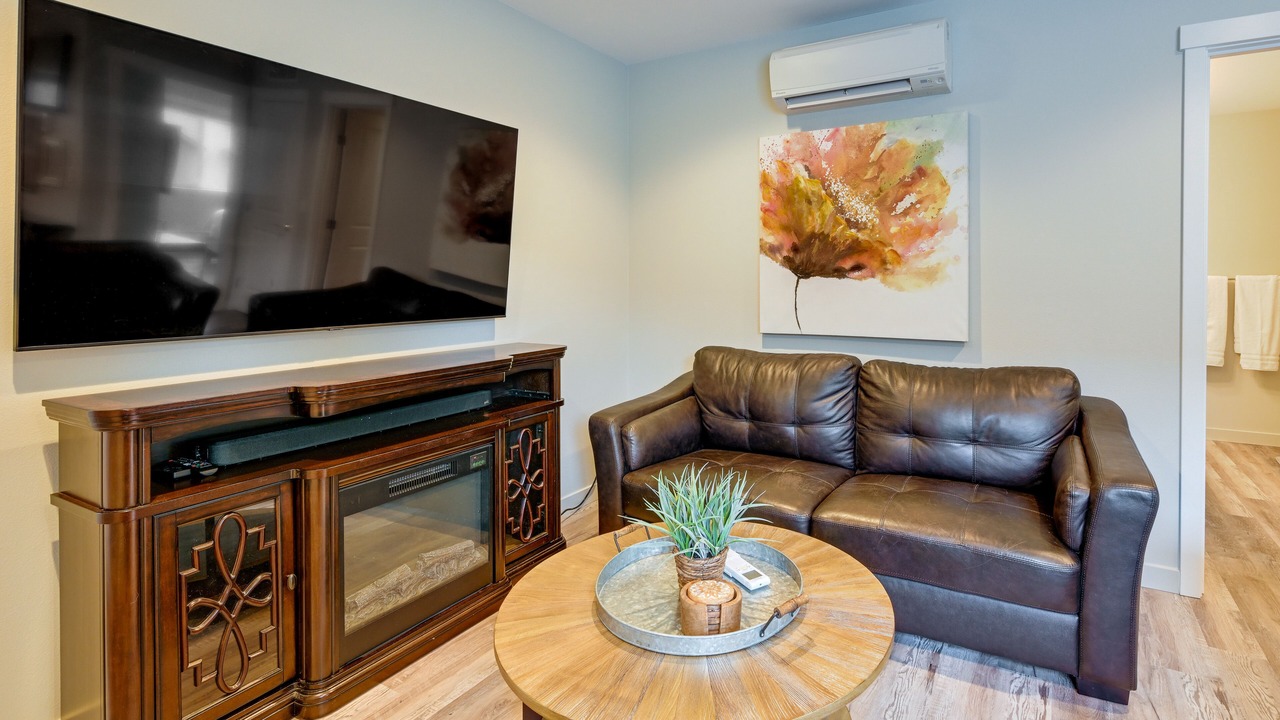 Photo of Livingroom in SeaTac