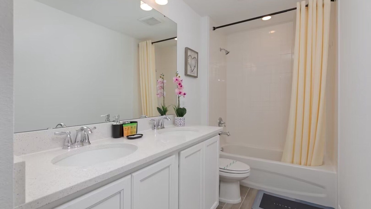 Photo of Bathroom in West Haven