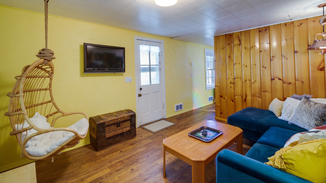 Photo of Livingroom in Newport