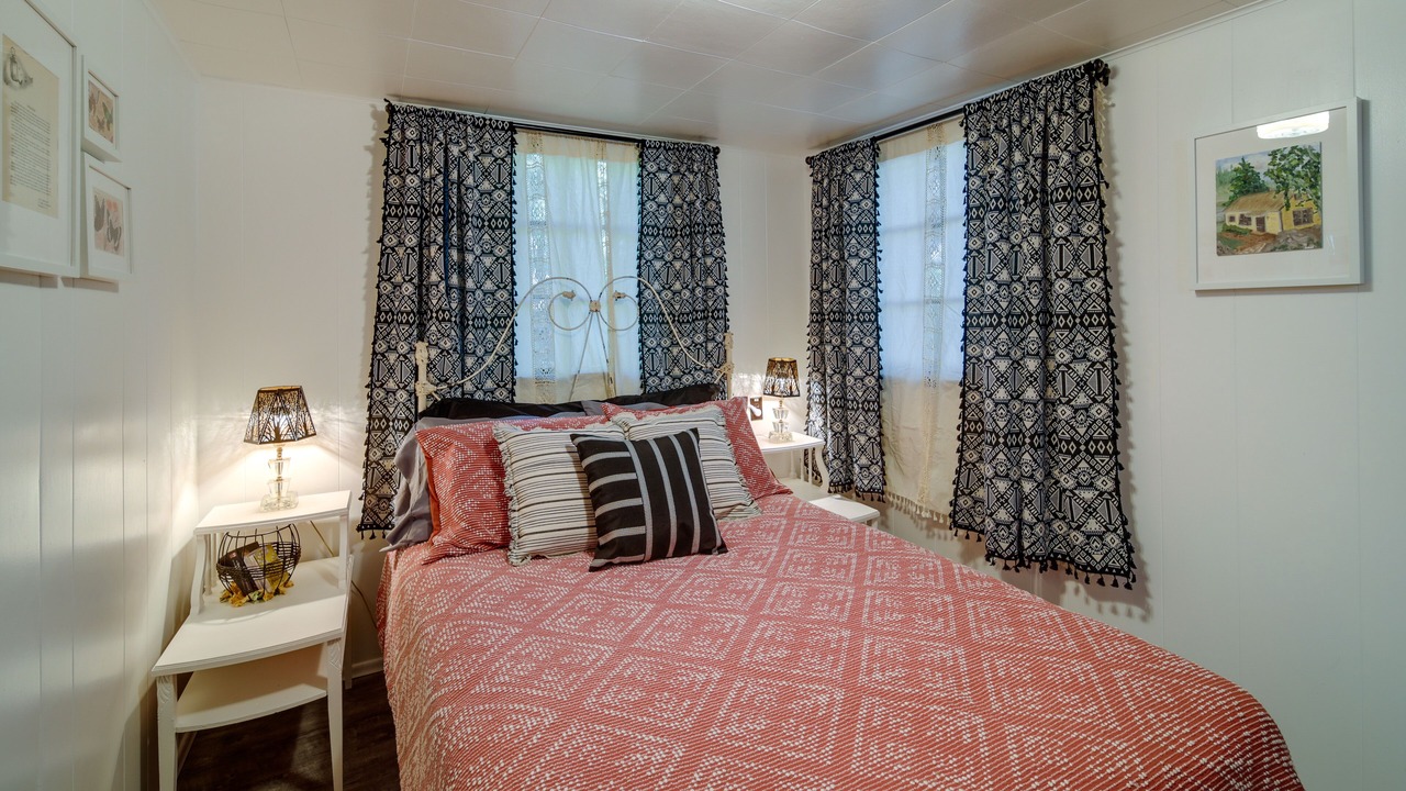 Photo of Bedroom in Newport