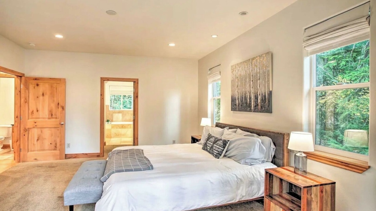 Photo of Bedroom in Clarksville