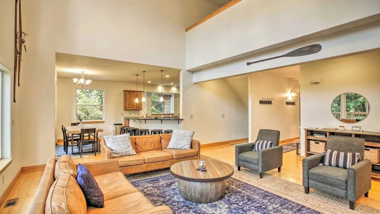 Photo of Livingroom in Clarksville