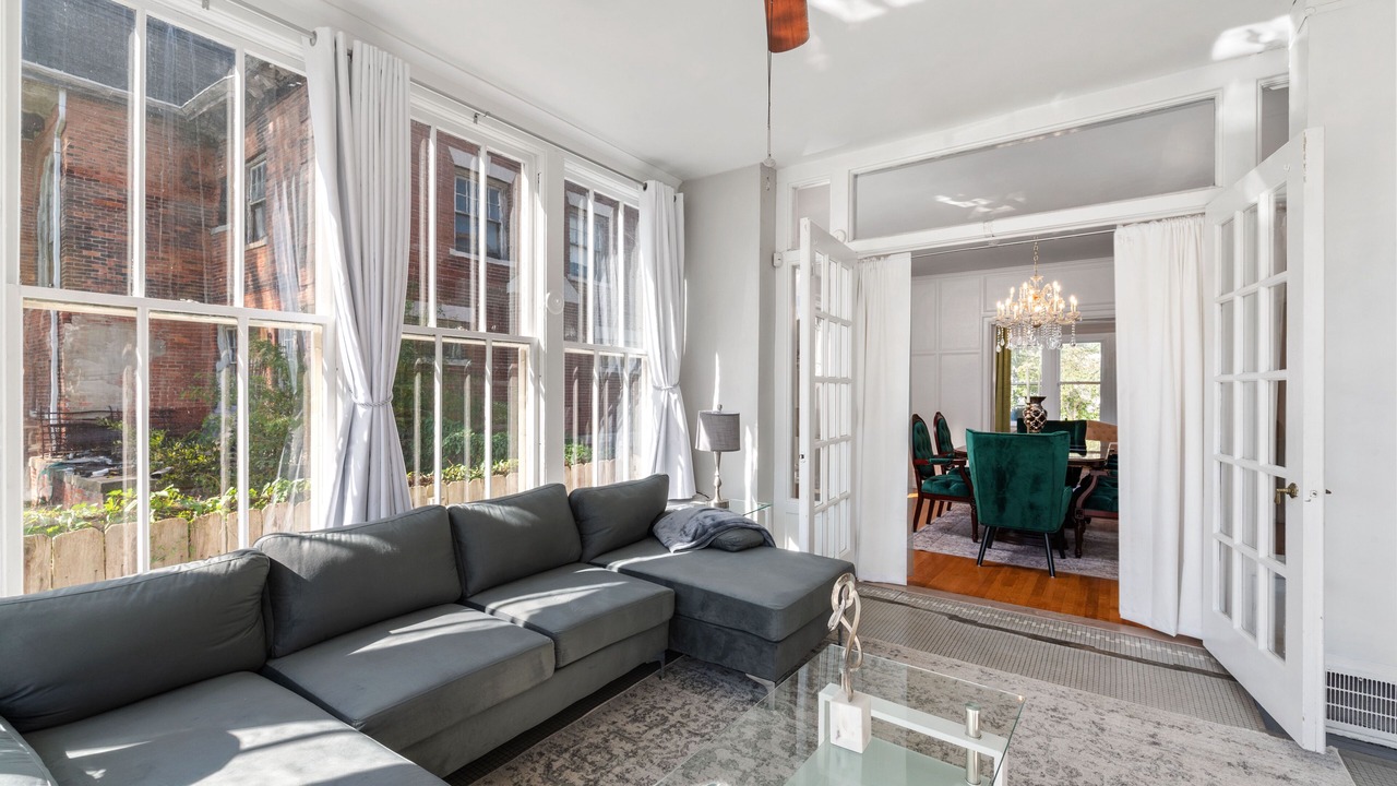 Photo of Livingroom in Detroit