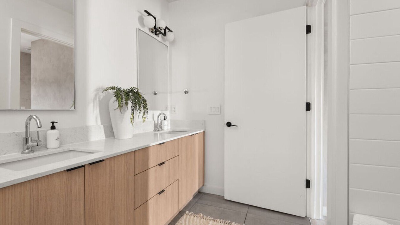 Photo of Bathroom in Sobro