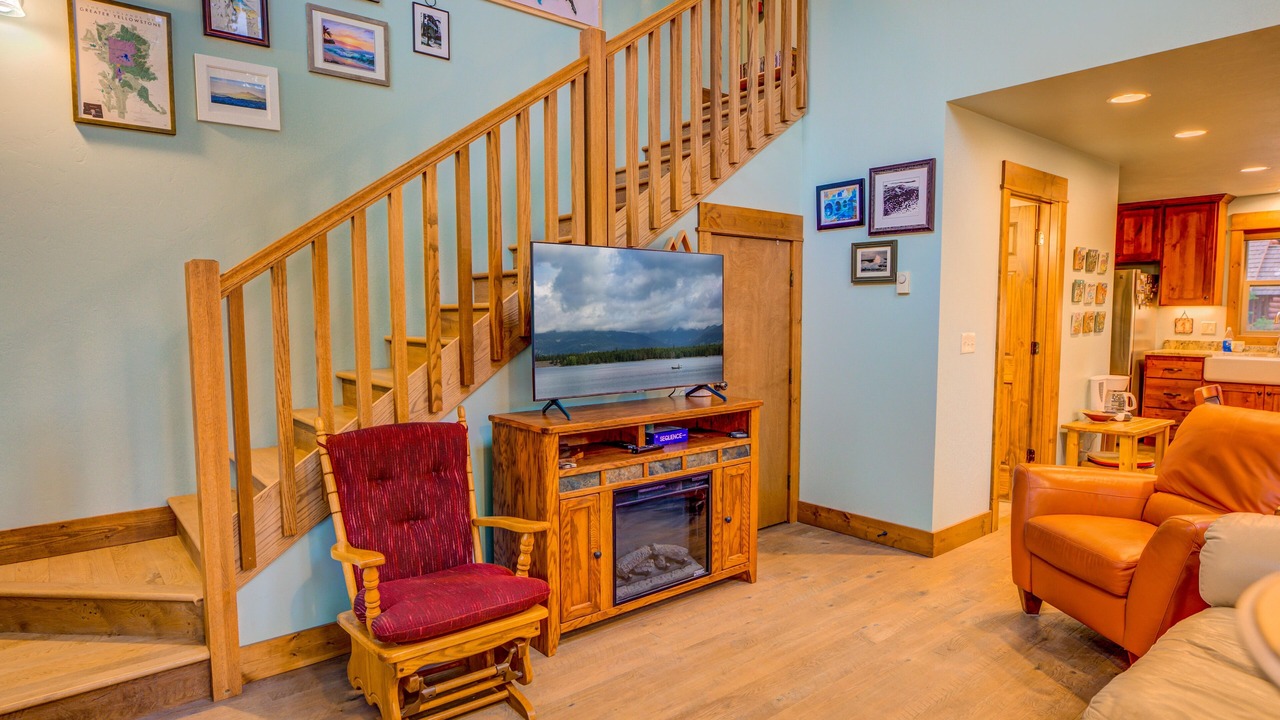 Photo of Livingroom in West Yellowstone