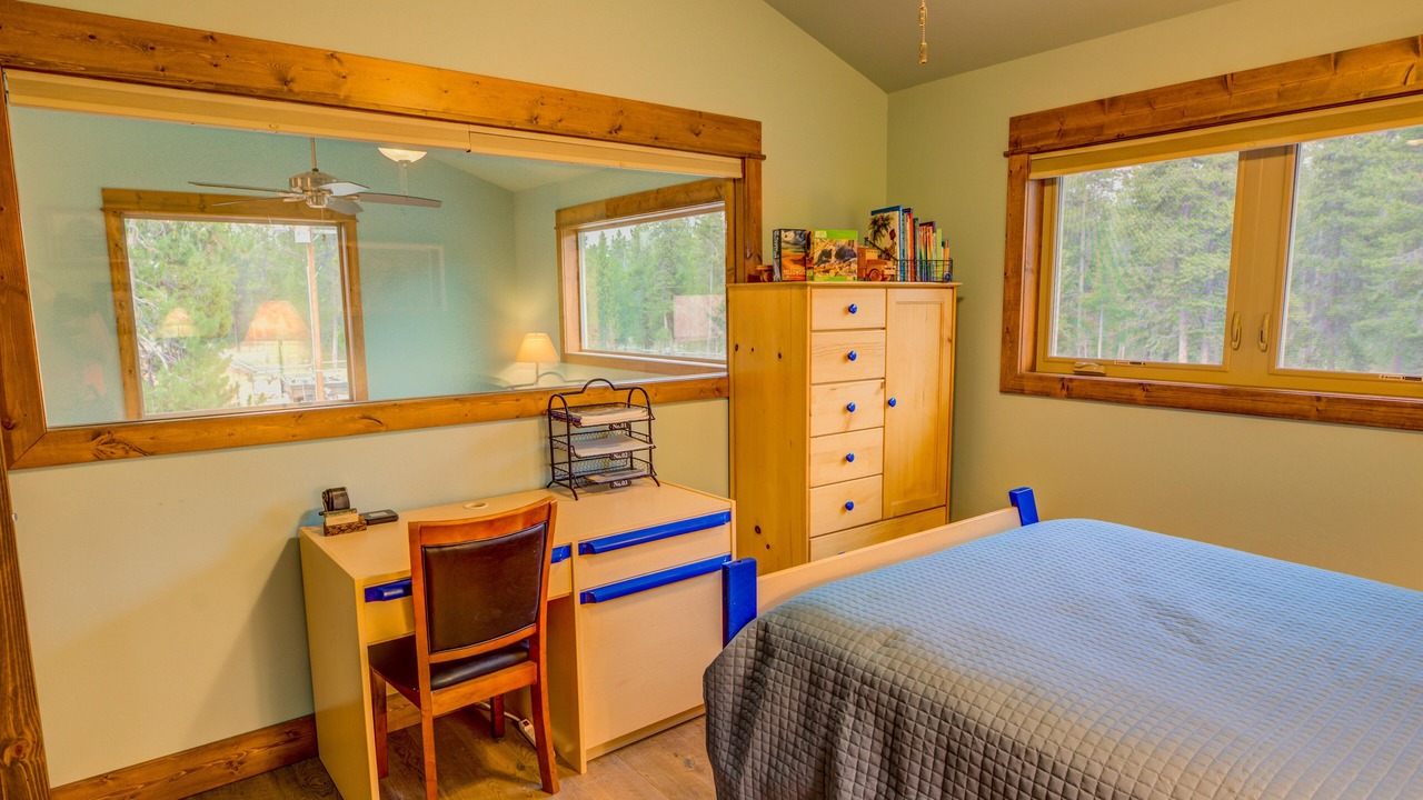 Photo of Bedroom in West Yellowstone