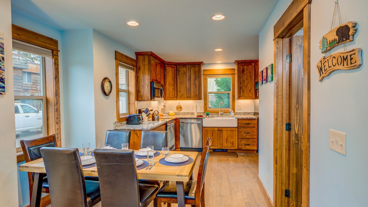 Photo of Bedroom in West Yellowstone