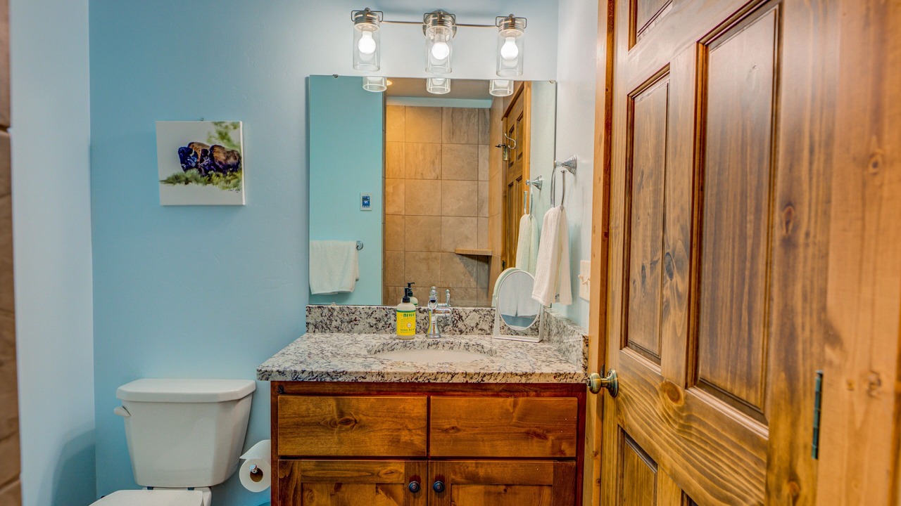Photo of Bathroom in West Yellowstone