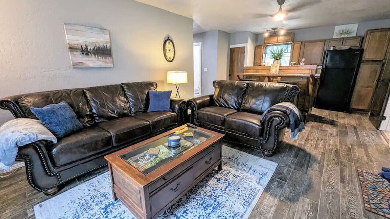 Photo of Livingroom in Sulphur