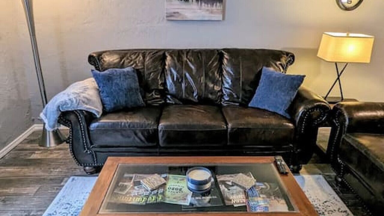 Photo of Livingroom in Sulphur