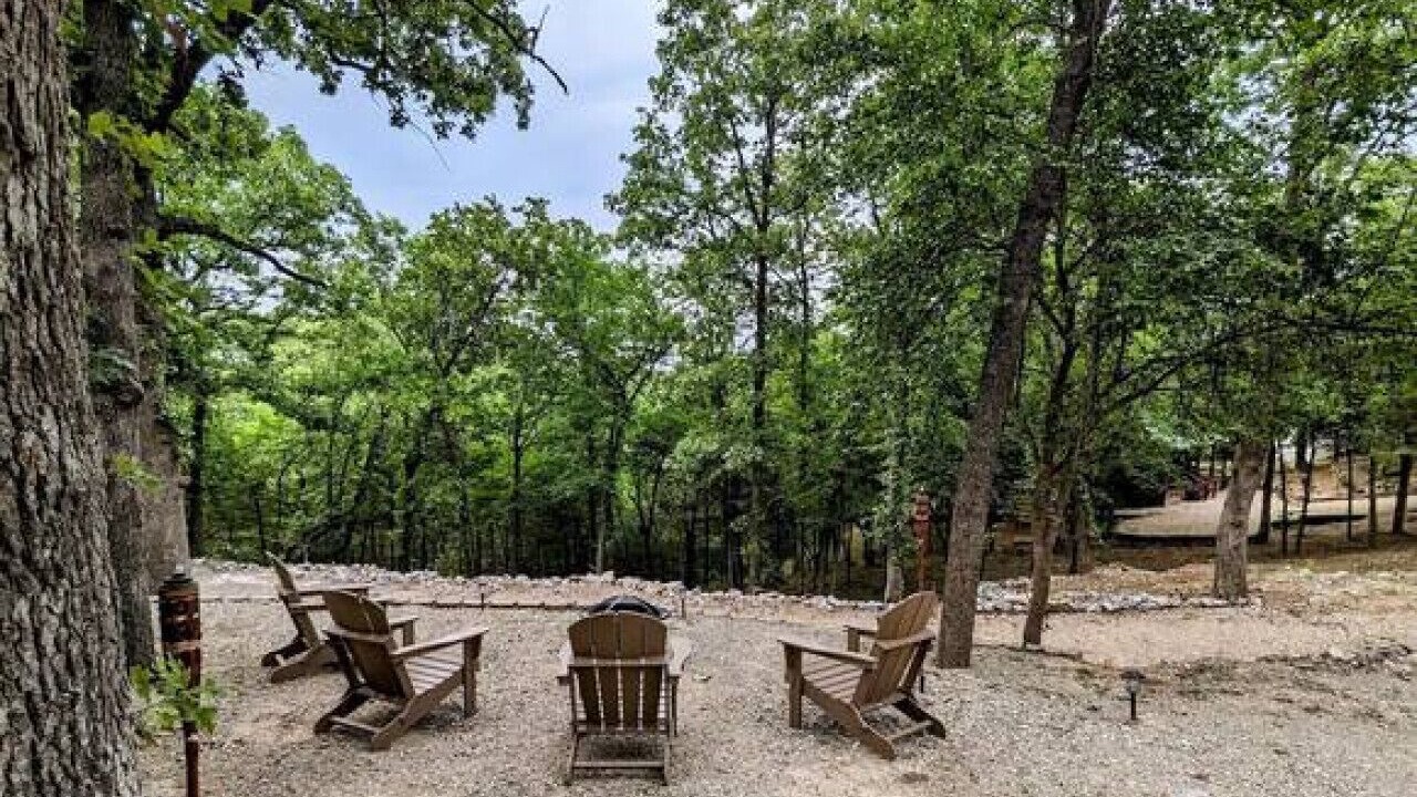 Photo of Outdoor in Sulphur