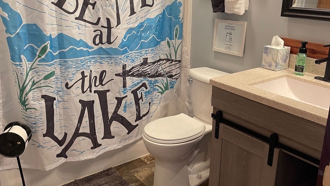 Photo of Bathroom in Big Stone City