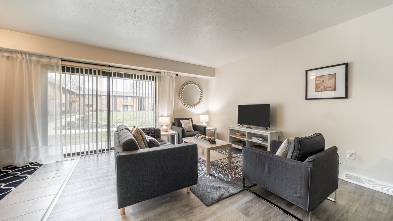 Photo of Livingroom in Mentor