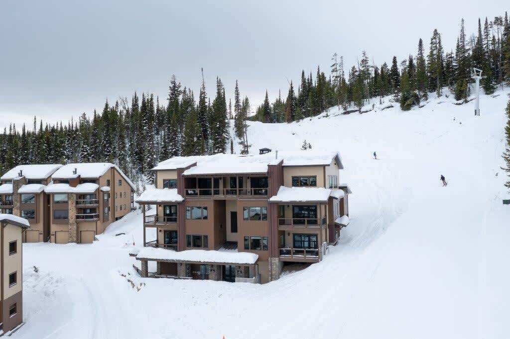 Photo of Others in Powder Ridge