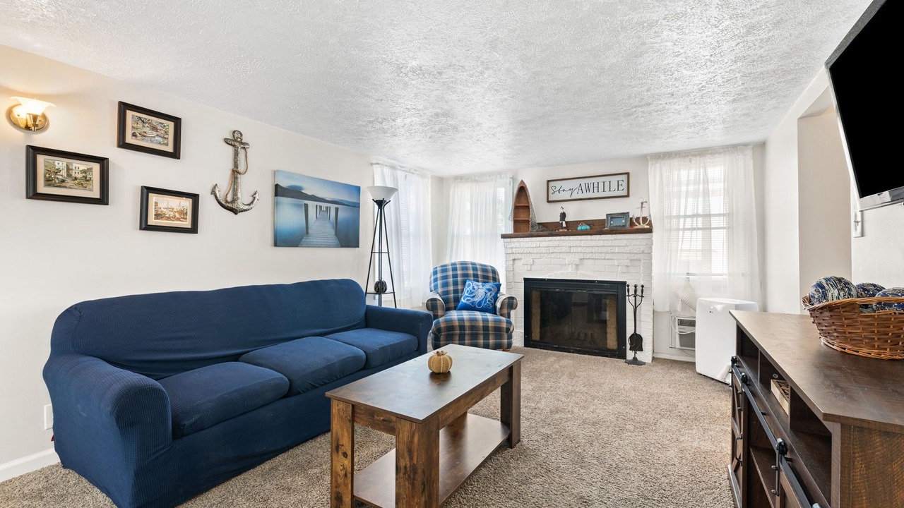 Photo of Livingroom in Portage Lakes