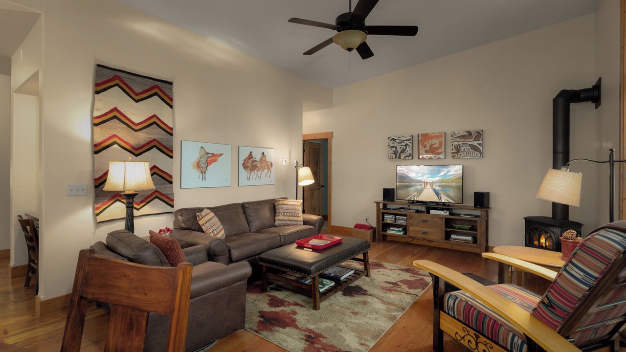 Photo of Livingroom in Columbia Falls