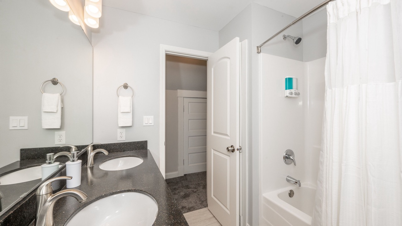 Photo of Bathroom in Kings Mills