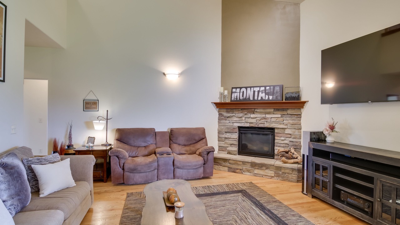 Photo of Livingroom in Four Corners