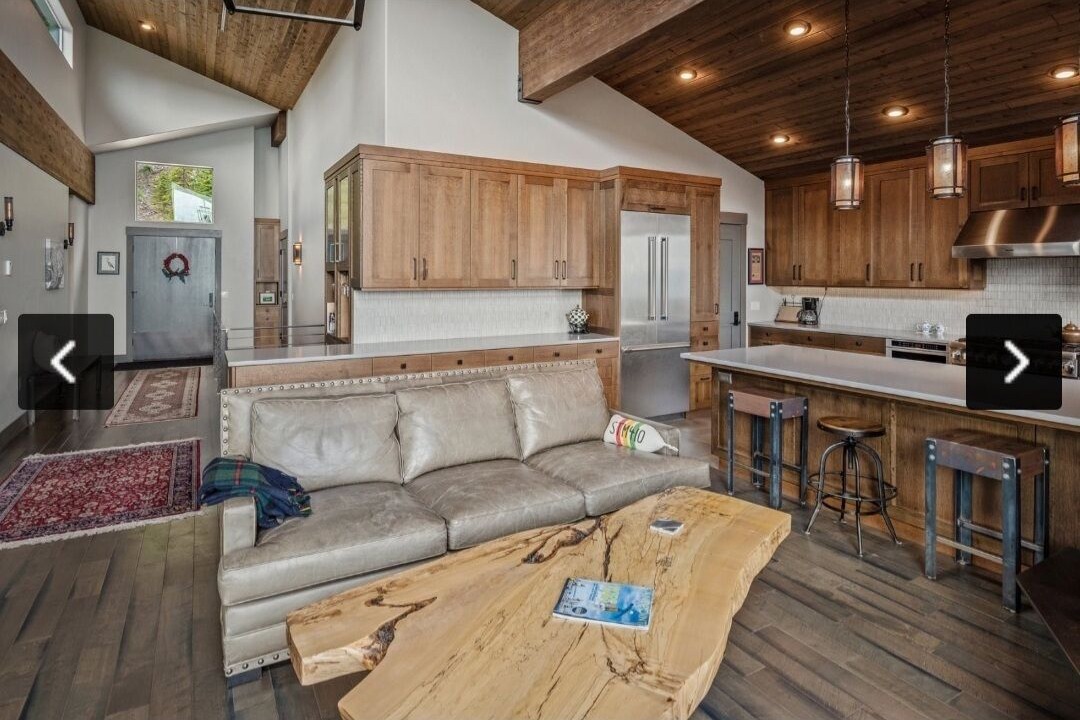 Photo of Livingroom in Sandpoint