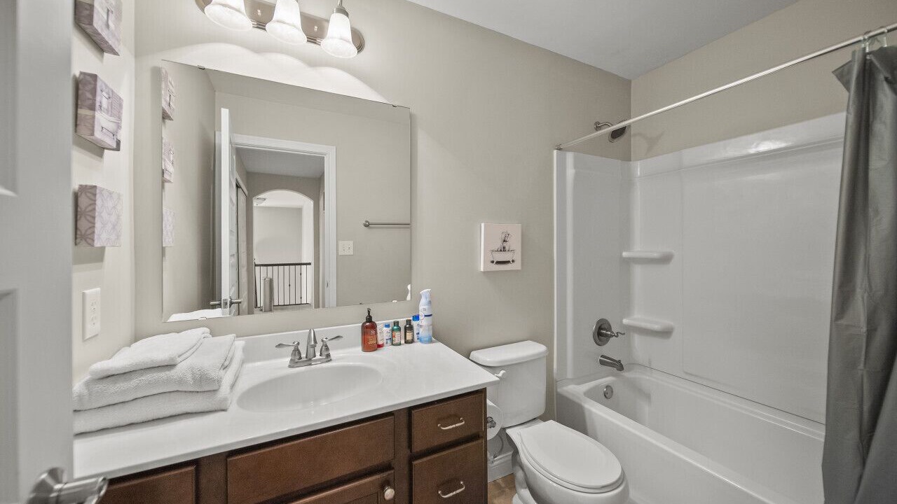 Photo of Bathroom in Maxwell