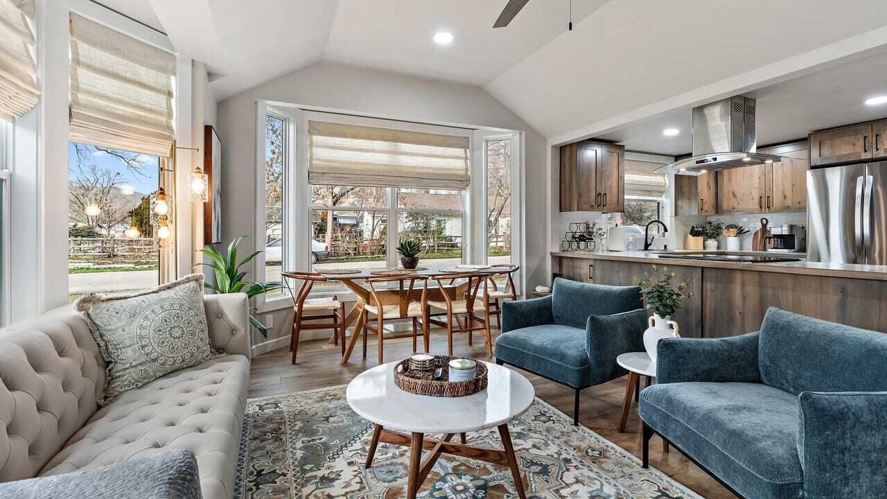 Photo of Livingroom in Harrison Boulevard