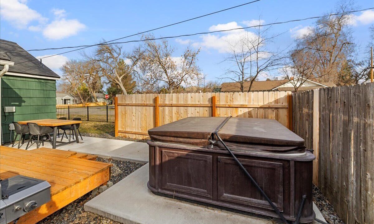 Photo of Outdoor in Harrison Boulevard