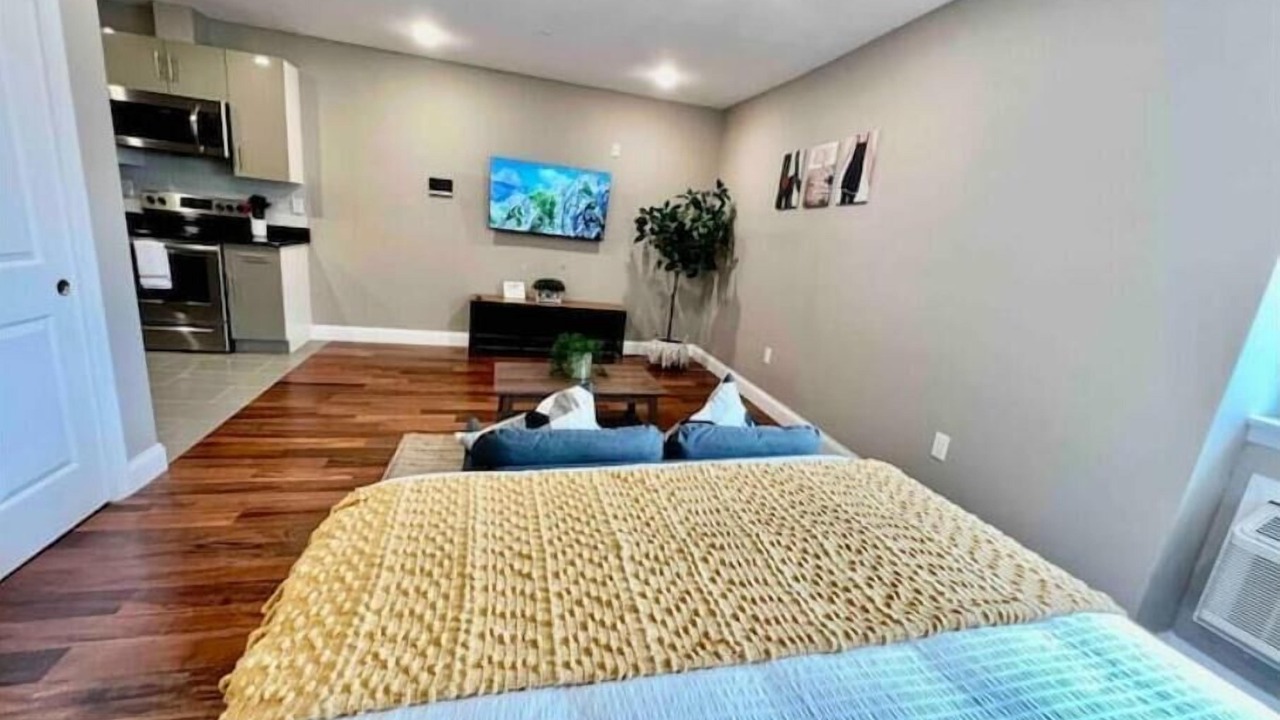 Photo of Bedroom in Logan Square
