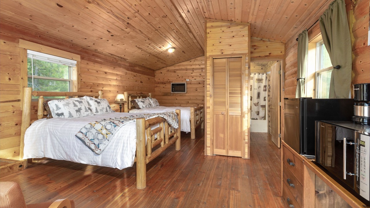 Photo of Bedroom in East Glacier Park