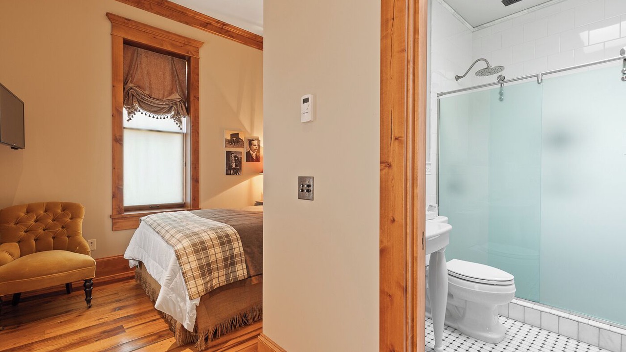 Photo of Bathroom in Custer
