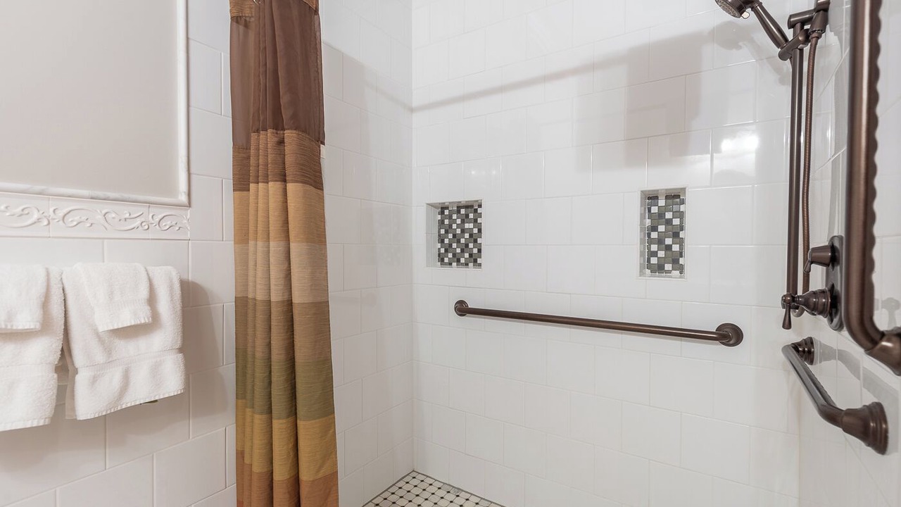 Photo of Bathroom in Custer
