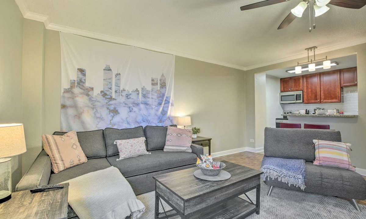 Photo of Livingroom in Downtown Atlanta