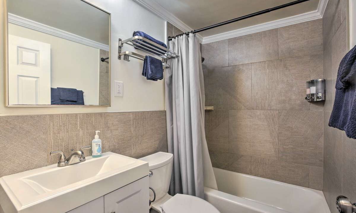 Photo of Bathroom in Downtown Atlanta