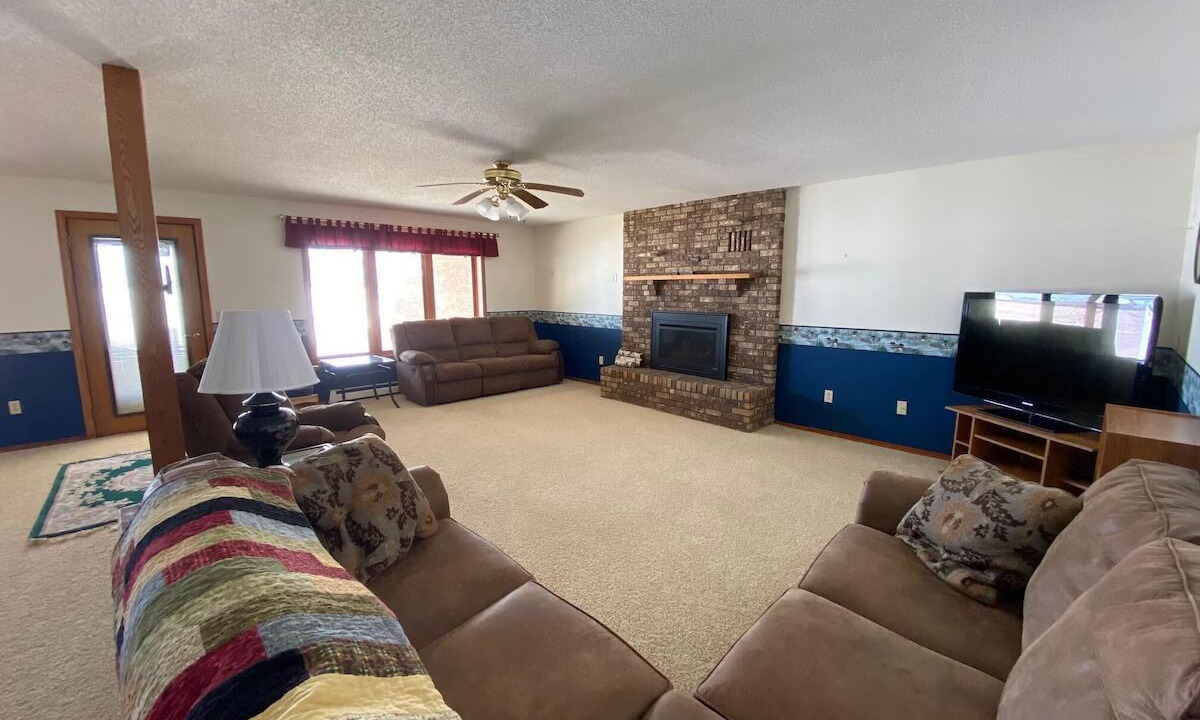 Photo of Livingroom in Battle Lake