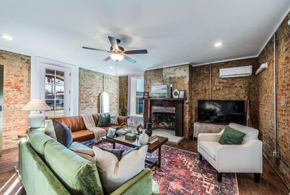 Photo of Livingroom in Franklin