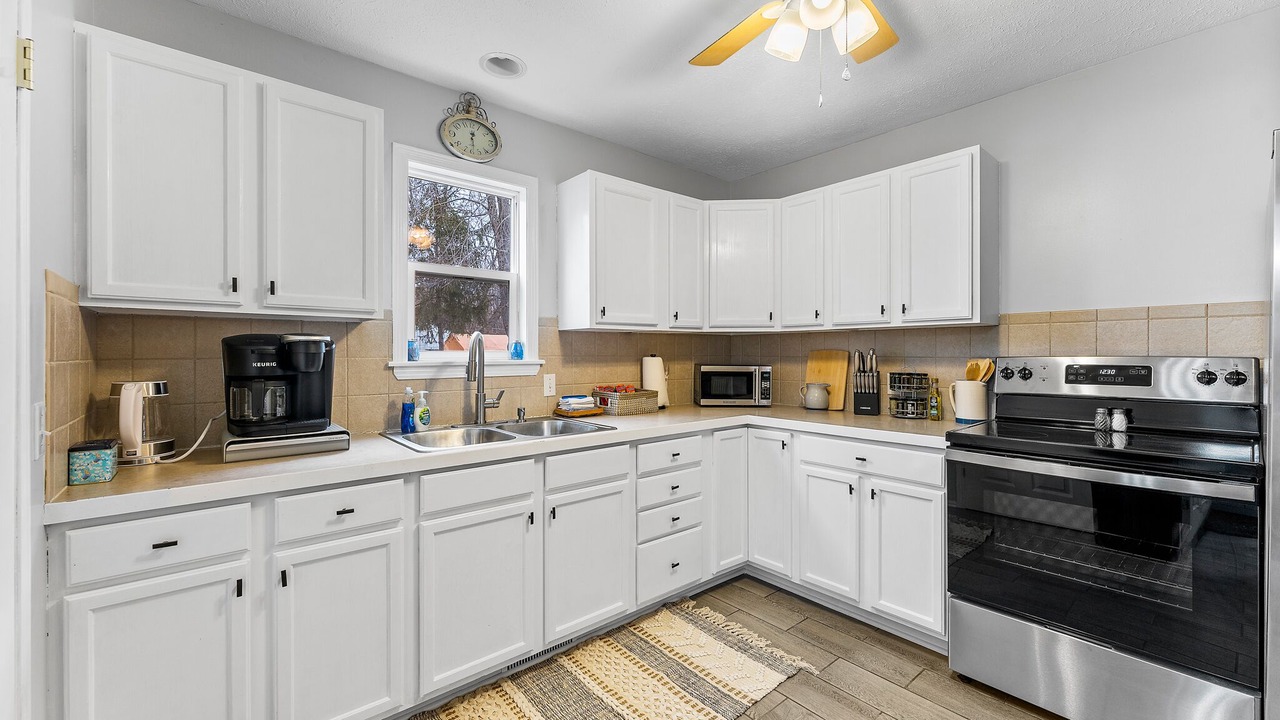 Photo of Kitchen in Craig Beach