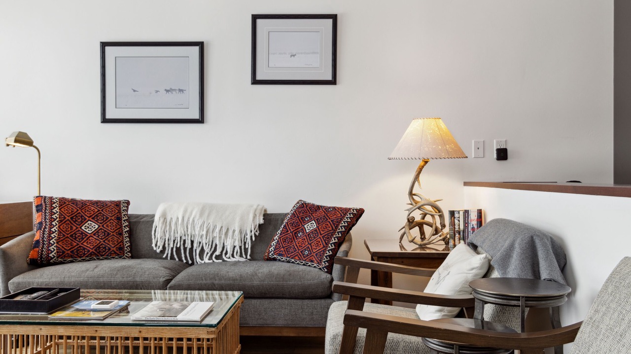 Photo of Livingroom in Spring Creek Ranch