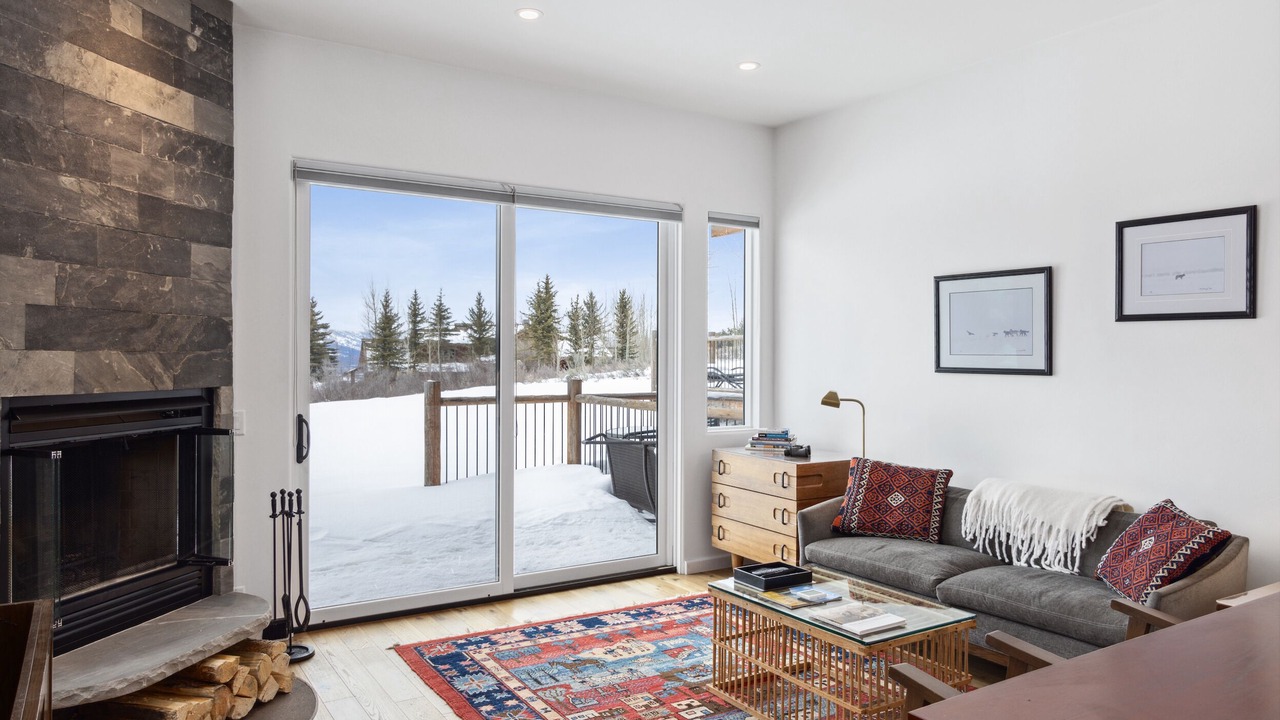 Photo of Livingroom in Spring Creek Ranch