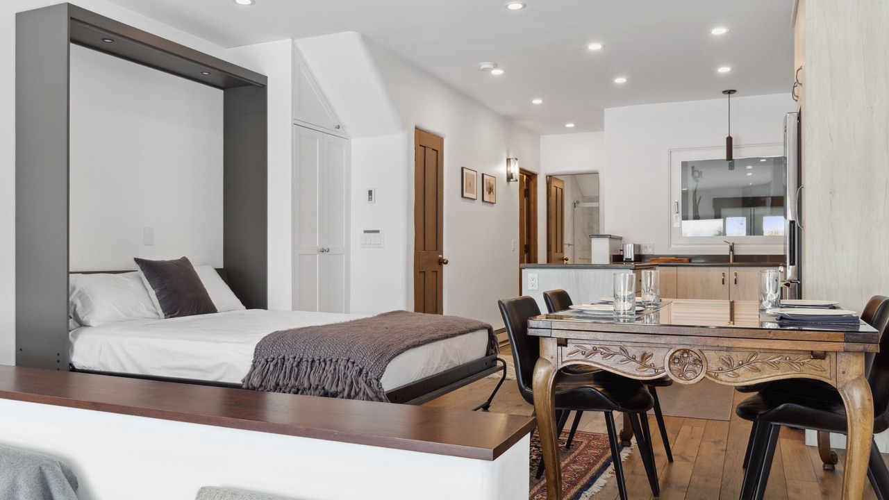 Photo of Bedroom in Spring Creek Ranch