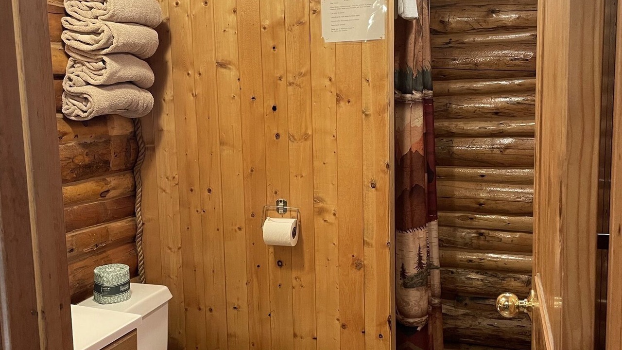 Photo of Bathroom in Cooke City-Silver Gate
