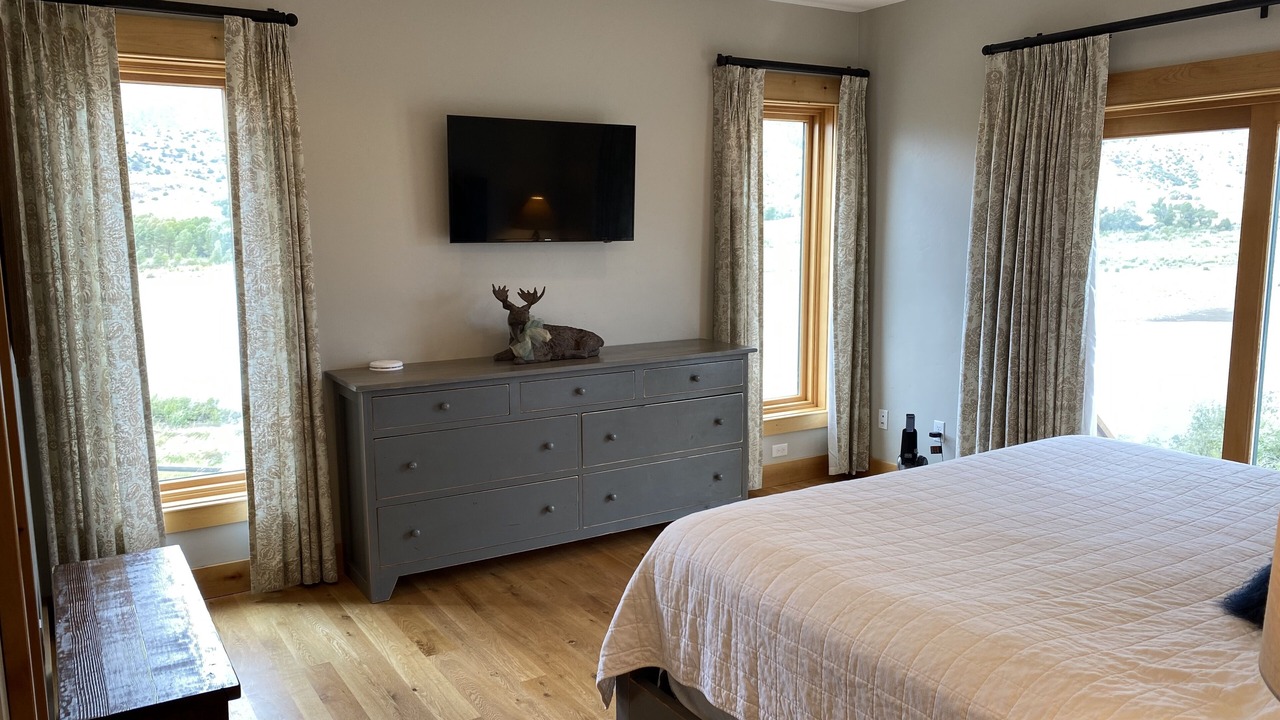 Photo of Bedroom in Emigrant