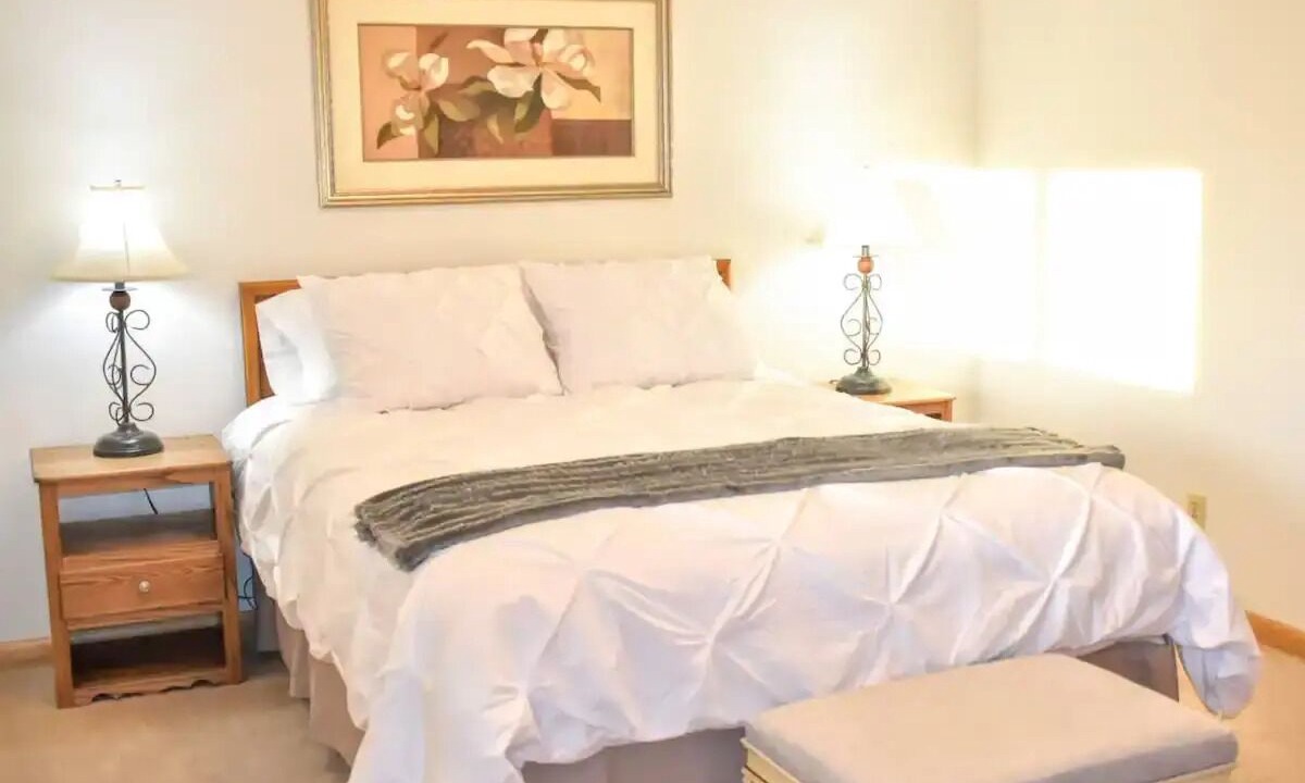 Photo of Bedroom in Eagle Grove